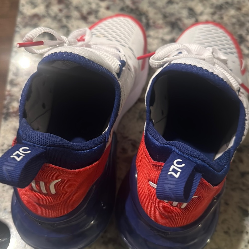 Nike 270 Size 5Y red, white and blue